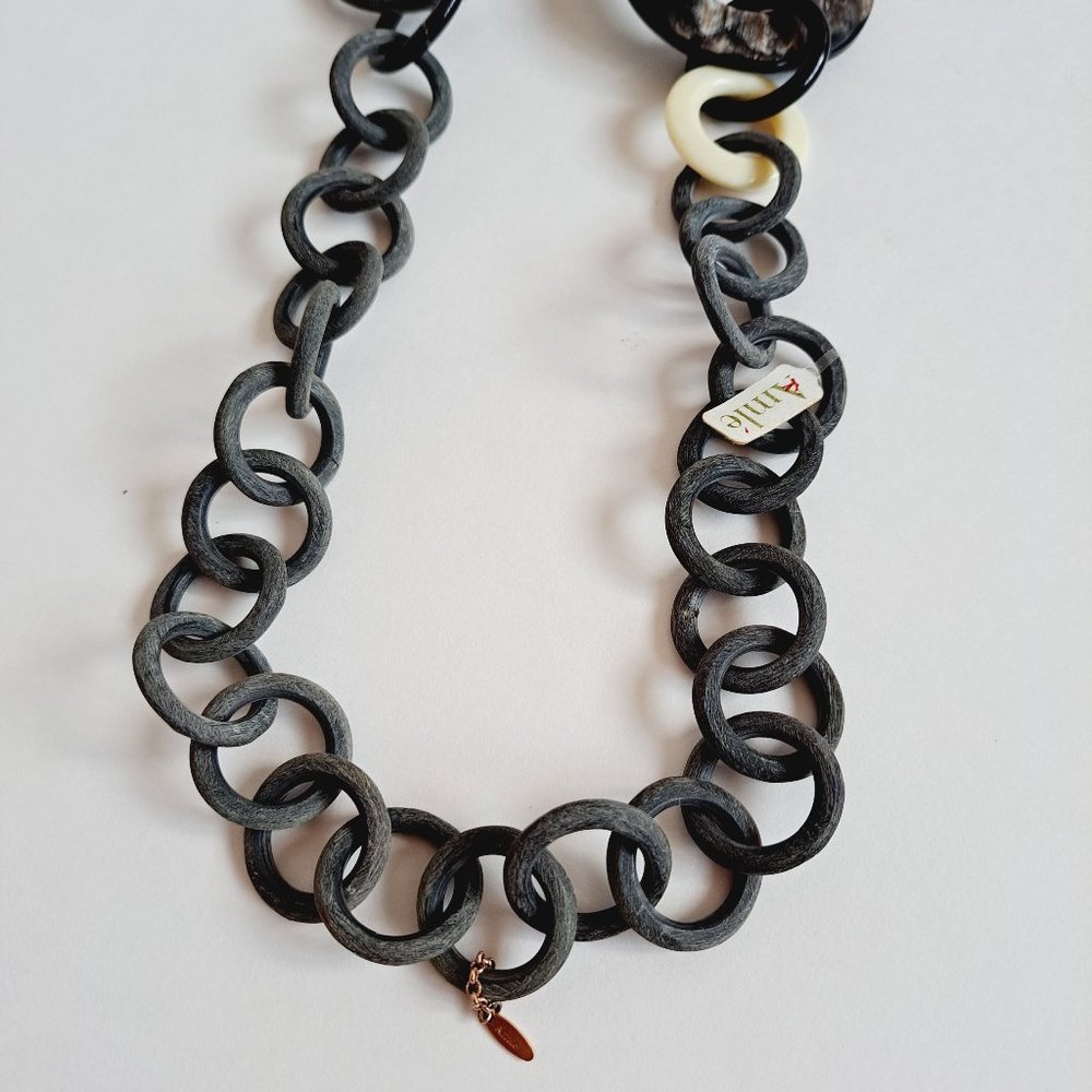 AMLE Italian Long Horn Chain Necklace - Picture 12 of 13